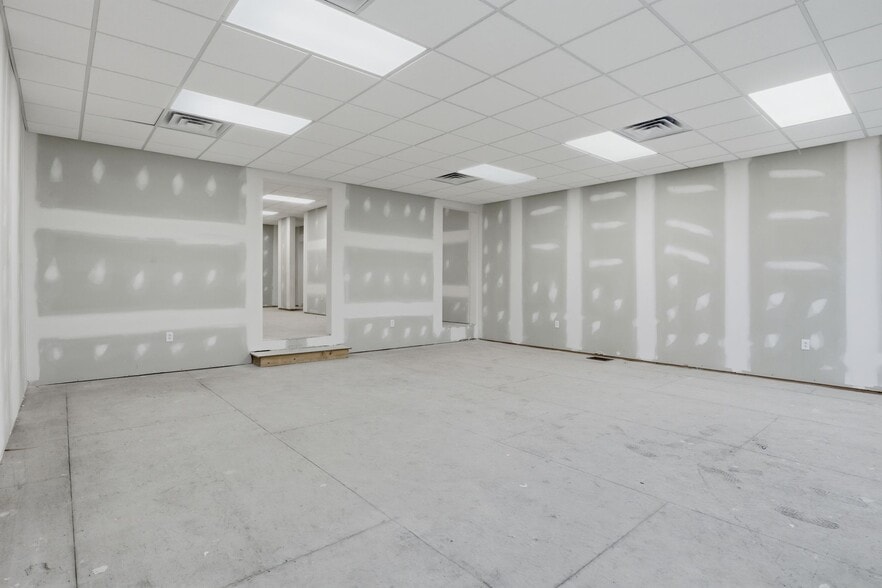 More Photos Of 211 W Ridge Rd, Rochester Storefront For Sale