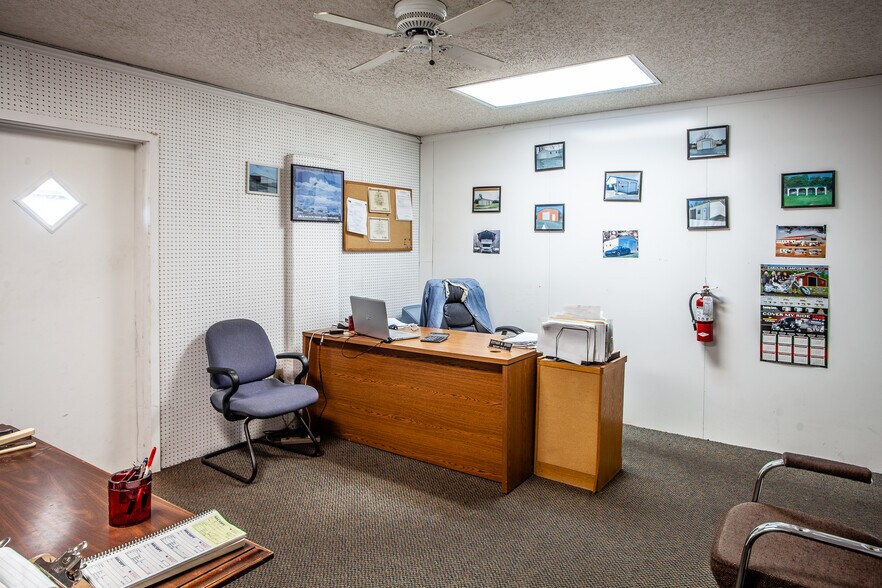 More Photos Of 8225 103rd St, Jacksonville Freestanding For Sale