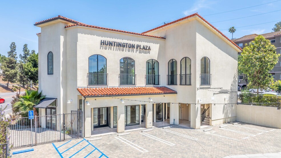 More Photos Of 4671-4681 Huntington Dr S, Los Angeles Storefront Retail Office For Lease