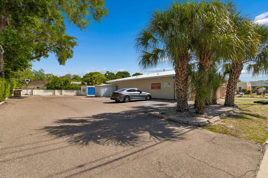 More Photos Of 1401 9th Ave N, Saint Petersburg Medical For Sale