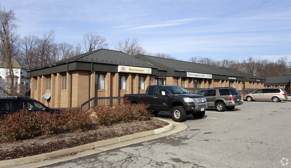 More Photos Of 1364-1376 Old Bridge Rd, Woodbridge Office For Lease