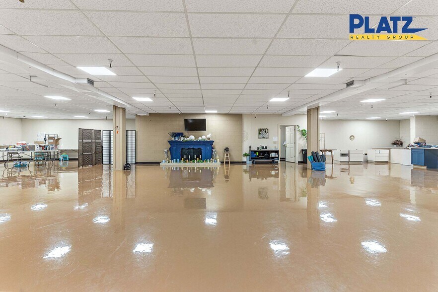 More Photos Of 231-239 Main Ave SW, Warren Storefront For Sale