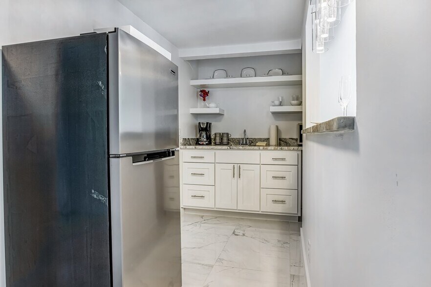 More Photos Of 2565 N State Highway 16, Fredericksburg Specialty For Sale