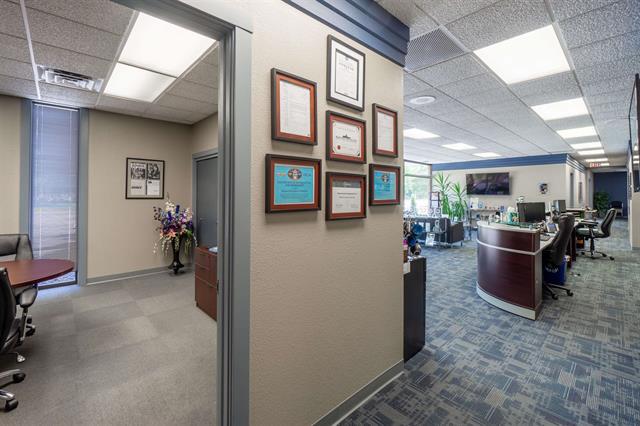 More Photos Of 1818 Grand Ave, Wausau Office For Sale