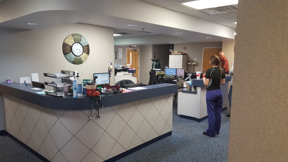 More Photos Of 2611-2635 Tamiami Trl, Port Charlotte Medical For Lease