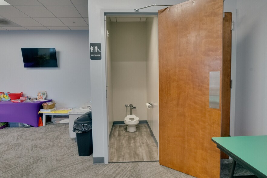 More Photos Of 5310 S Alston Ave, Durham Religious Facility For Sale