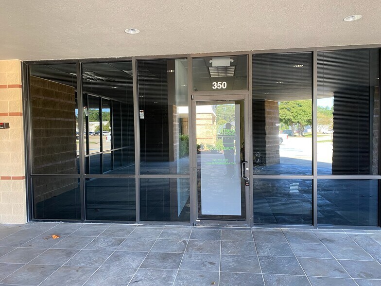 More Photos Of 425 Ashley Ridge Blvd, Shreveport Office For Lease