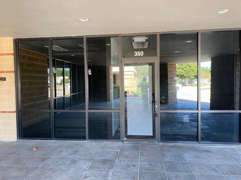 More Photos Of 425 Ashley Ridge Blvd, Shreveport Office For Lease