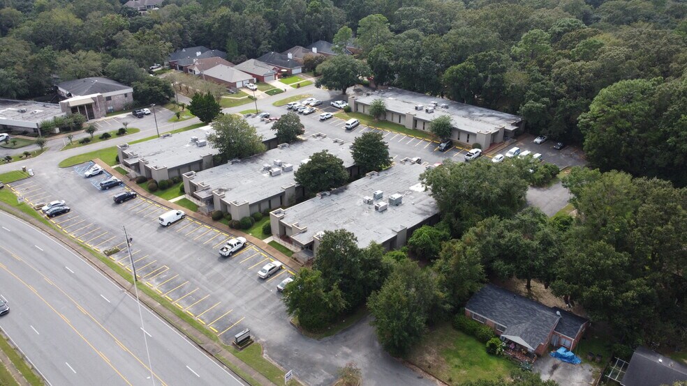 More Photos Of 574 Azalea Rd, Mobile Unknown For Lease