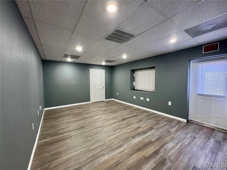 More Photos Of 1614 S Broadway St, Poplar Bluff Medical For Sale