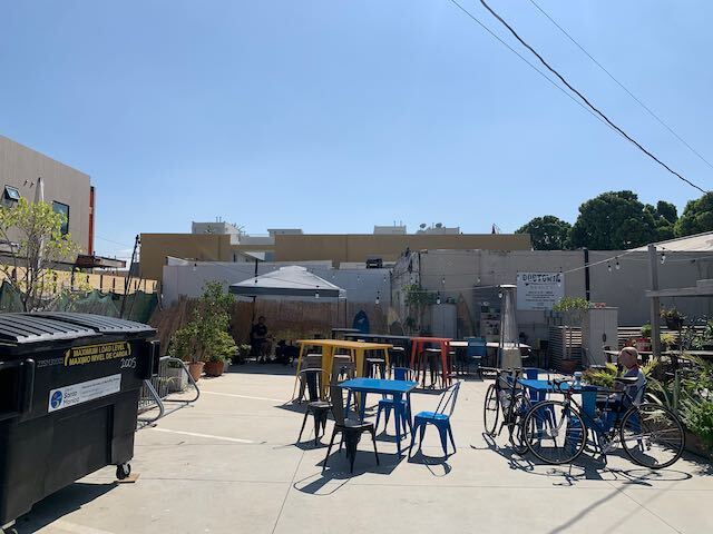 More Photos Of 2003-2011 Main St, Santa Monica Freestanding For Sale