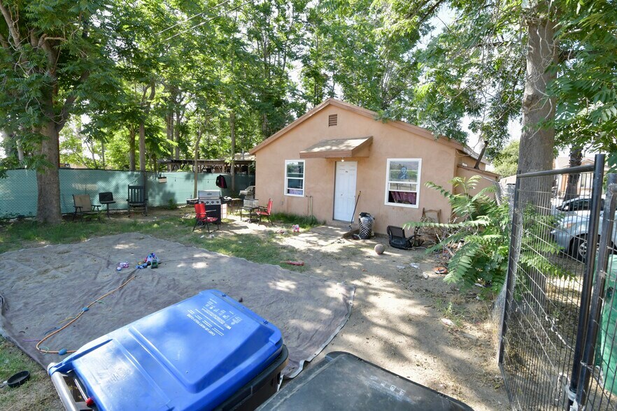 More Photos Of 43763-43789 State Highway 74, Hemet Apartments For Sale