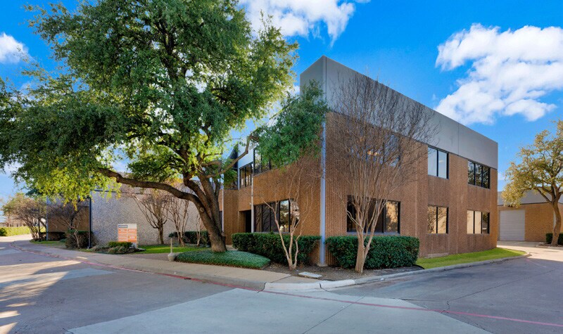 More Photos Of 8422-8428 Sterling St, Irving Unknown For Lease