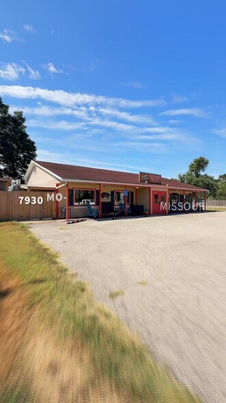 Primary Photo Of 7930 E State Highway 76, Kirbyville Specialty For Sale