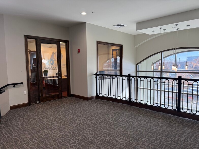 More Photos Of 1955 W Grove Parkway, Pleasant Grove Office For Sale