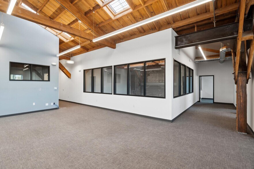 More Photos Of 1000 Calcot Pl, Oakland Warehouse For Sale