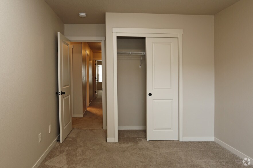 More Photos Of 19731 SW Athena Ct, Aloha Apartments For Sale