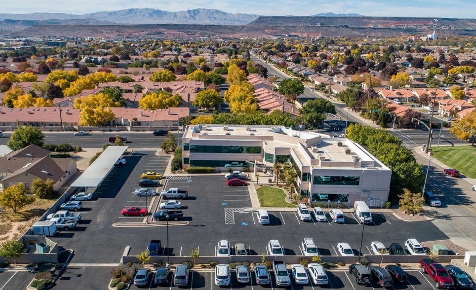 More Photos Of 923 S River Rd, Saint George Medical For Lease