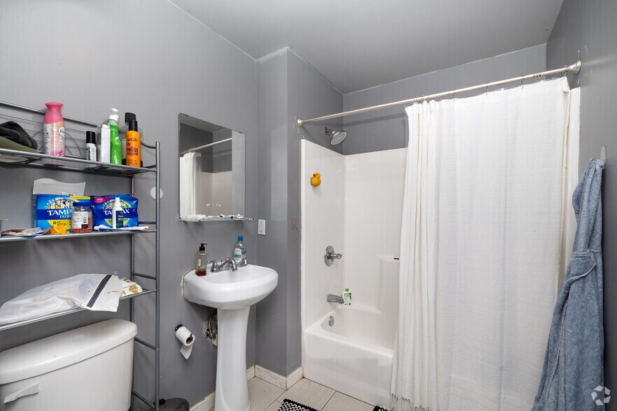 More Photos Of 40 Court St, Binghamton Apartments For Sale