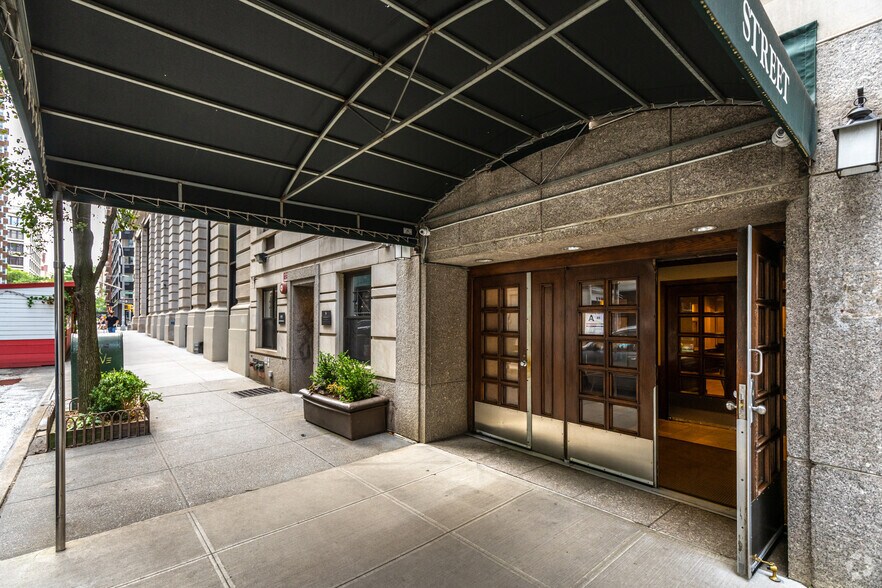 More Photos Of 44 E 12th St, New York Apartments For Lease