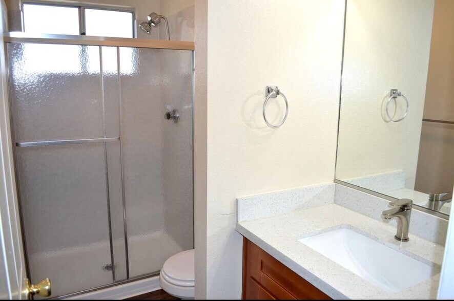 More Photos Of 1260 Kenwal Rd, Concord Apartments For Sale
