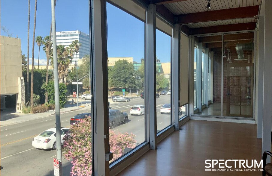 More Photos Of 15422 Ventura Blvd, Sherman Oaks Loft Creative Space For Lease