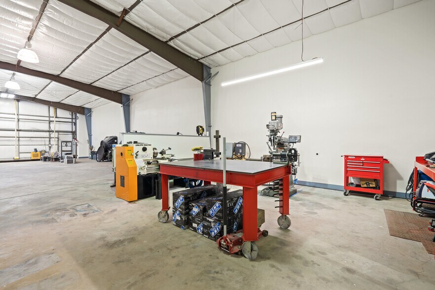 More Photos Of 101 Piper Ln, Spicewood Flex For Lease