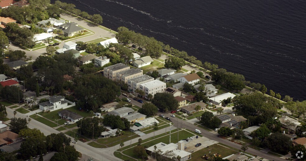More Photos Of 515 Columbia Dr, Tampa Apartments For Sale
