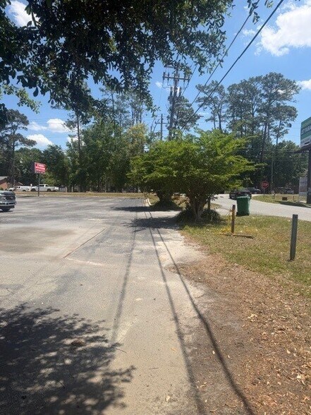 More Photos Of 2300 Bemiss Rd, Valdosta Land For Sale