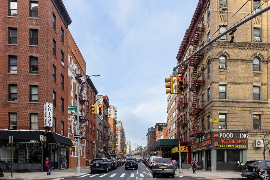 More Photos Of 48 Market St, New York Apartments For Sale