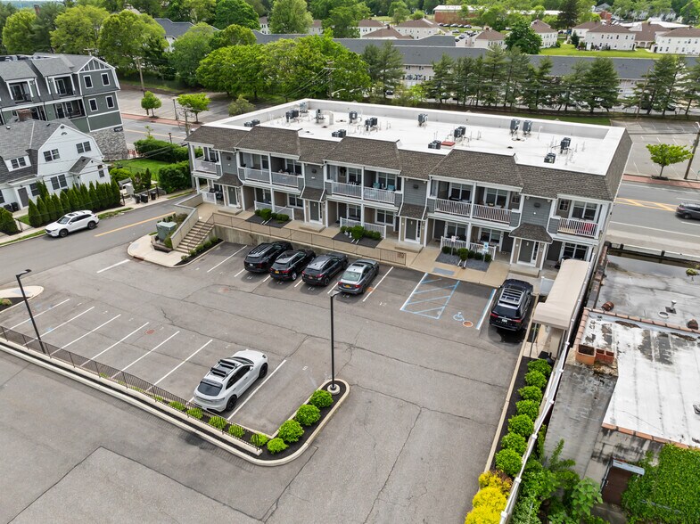 More Photos Of 1046 New York Ave, Huntington Station Apartments For Sale