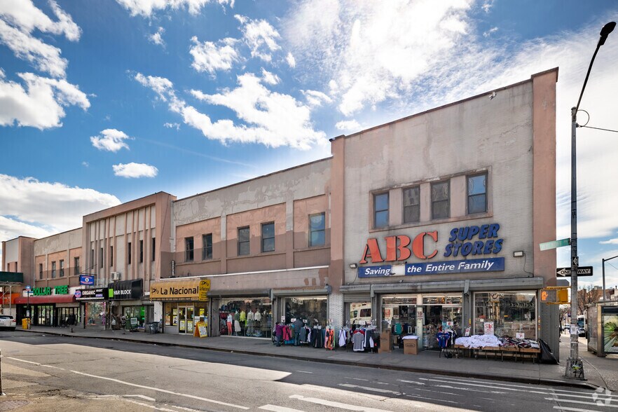 More Photos Of 300-312 Wyckoff Ave, Brooklyn Storefront For Lease