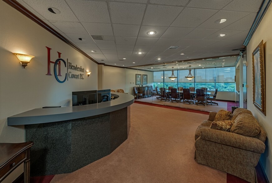 More Photos Of 1800 Bering Dr, Houston Office For Sale