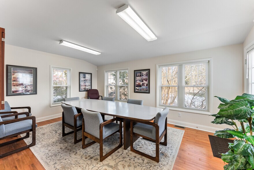 More Photos Of 1940 US-9 Rt, Cape May Court House Office For Sale