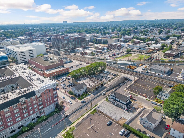 Primary Photo Of 55 Willis Ave, Mineola Loft Creative Space For Sale