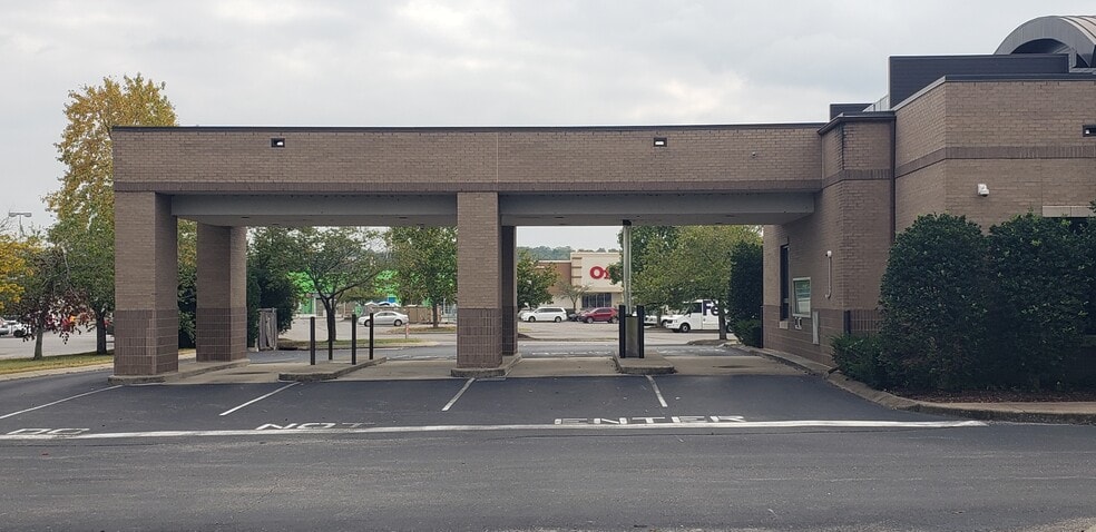 More Photos Of 3169 Lebanon Pike, Nashville Bank For Sale