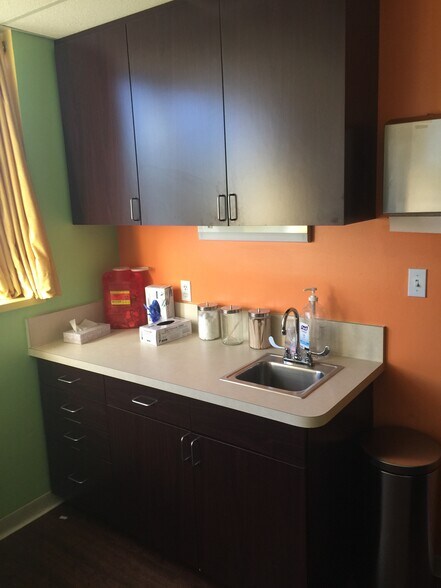More Photos Of 1385 W State Road 434, Longwood Medical For Lease