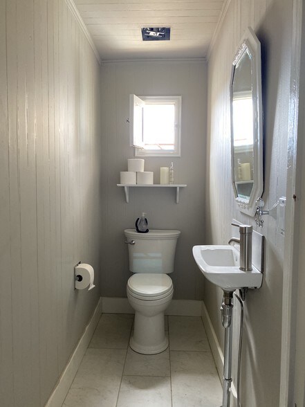 More Photos Of 8 Court St, Jackson Loft Creative Space For Lease