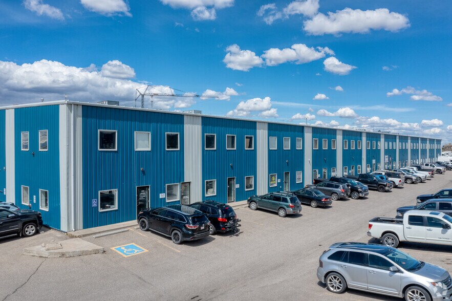 Primary Photo Of 8800 Venture Ave SE, Calgary Warehouse For Lease