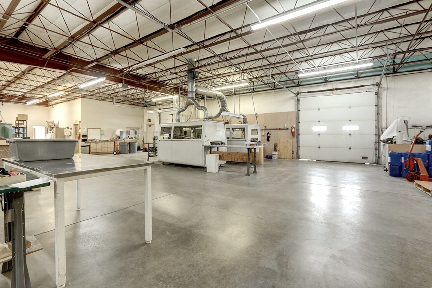 More Photos Of 16800 Highway 72, Arvada Flex For Sale