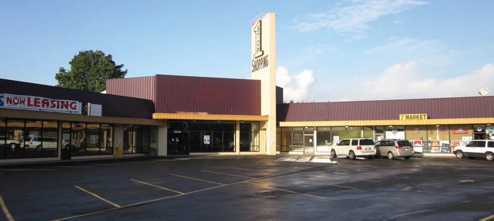 More Photos Of 3504-3536 NE 3rd Ave, Camas General Retail For Lease