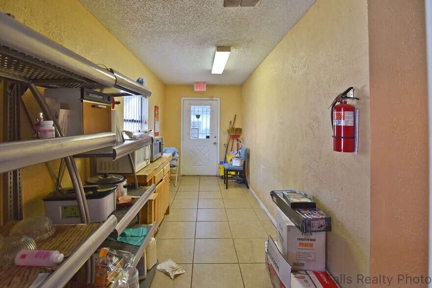 More Photos Of 4500 Kemp Blvd, Wichita Falls General Retail For Sale