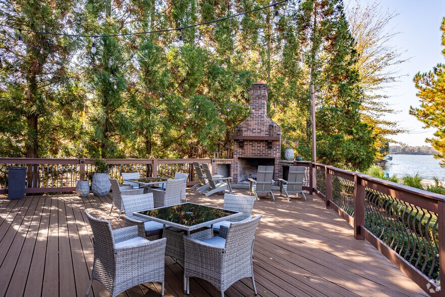 More Photos Of 9133 Hunter Valley Ln, Knoxville Sports And Entertainment For Sale