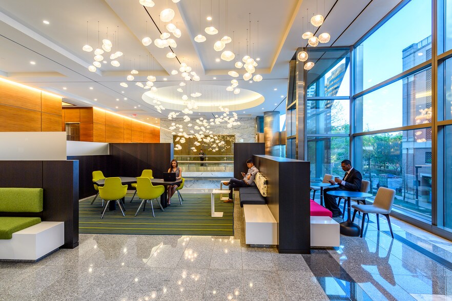 More Photos Of 1401 McKinney St, Houston Office For Lease