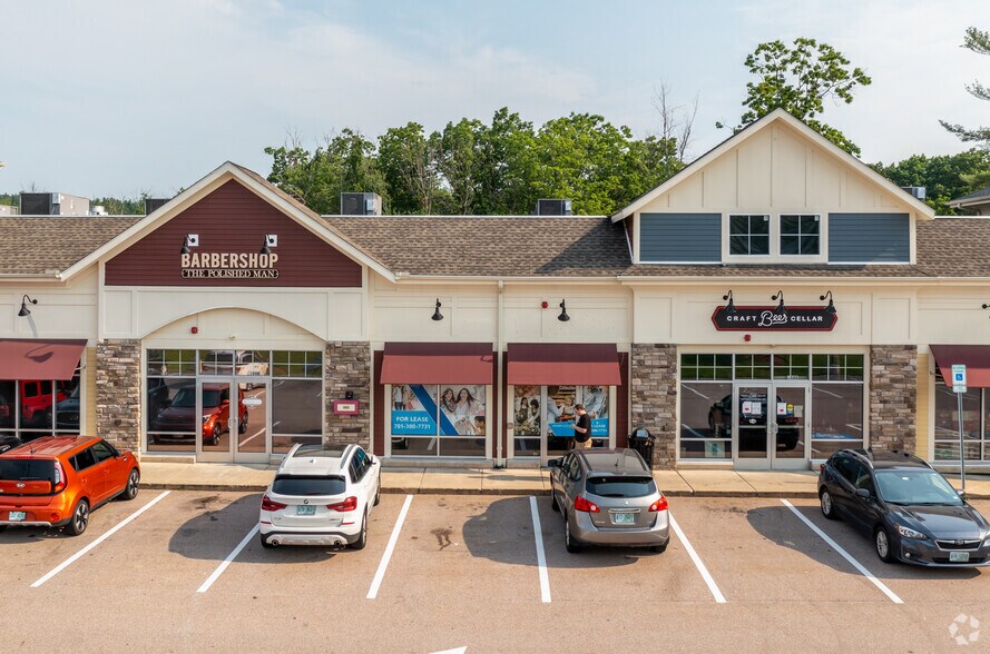 More Photos Of 102-116 Spit Brook Rd, Nashua General Retail For Lease