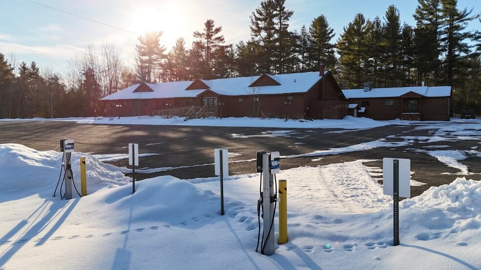 More Photos Of 697 Bear Swamp Rd, Peru General Retail For Sale