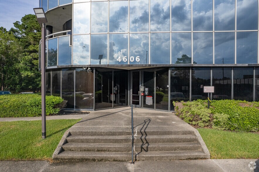 More Photos Of 4606 FM 1960 W, Houston Office For Lease