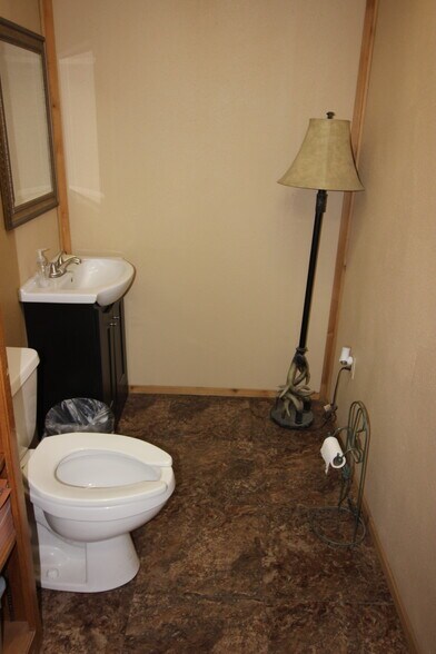 More Photos Of 219 E Main St, Lewisville Storefront Retail Office For Sale