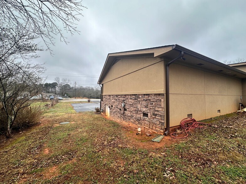 More Photos Of 790 Hist 441 hwy, Demorest Office For Sale