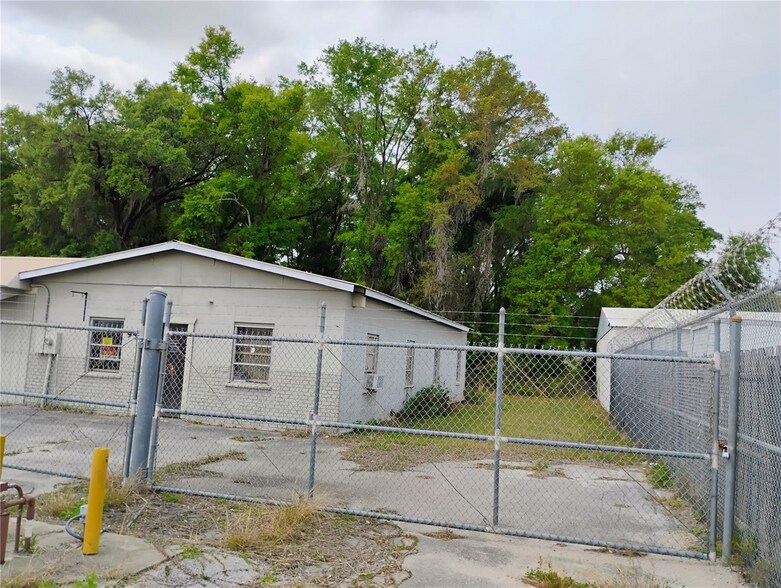 More Photos Of 934 NW 17th Ave, Ocala Warehouse For Lease